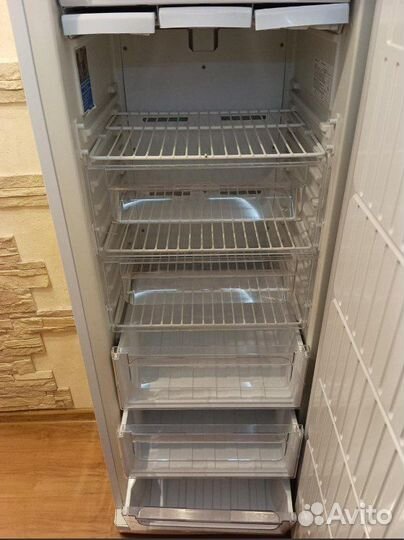 Морозильная камера indesit SFR167NF+