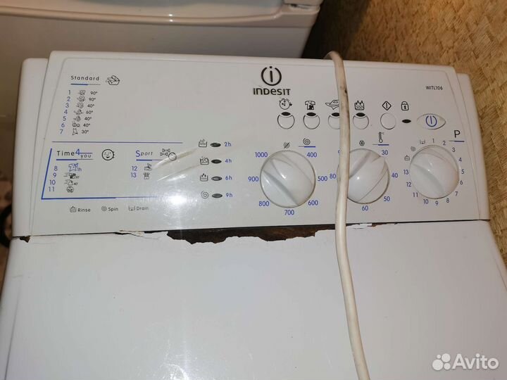 Стиральная машина Indesit с вертикальной загрузкой
