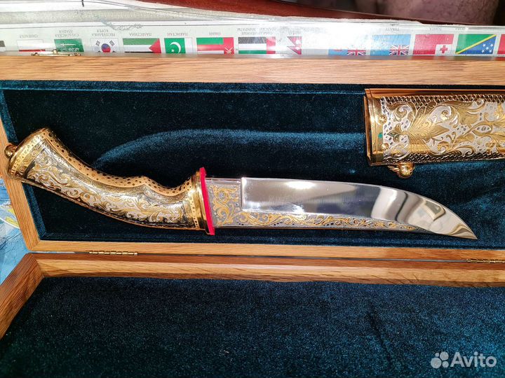 Нож подарочный