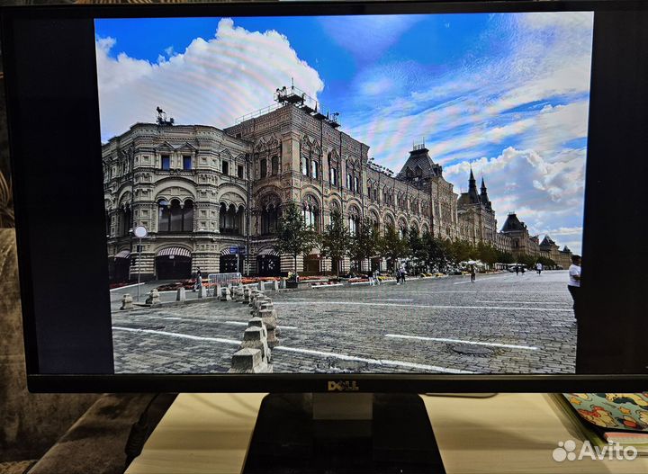 Монитор Dell 23