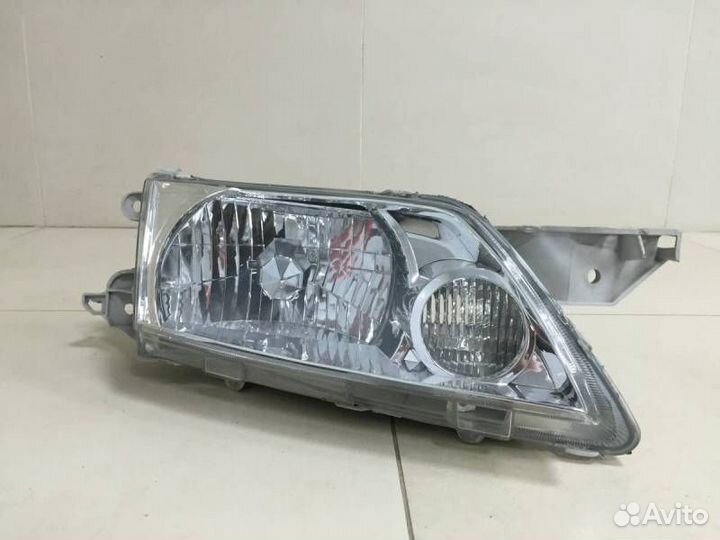 Фара правая Mazda Premacy CP 1999-2005