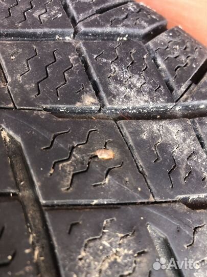 Continental ContiVikingContact 7 215/65 R17 100T