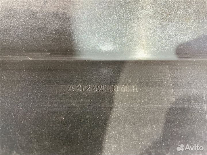 Накладка на порог правая Mercedes-Benz E-Class