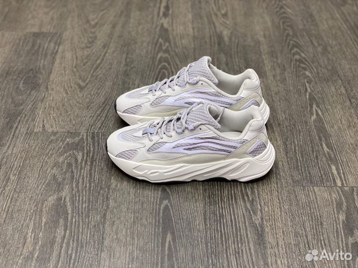 Кроссовки Adidas Yeezy Boost 700 v2 Static (36-45)