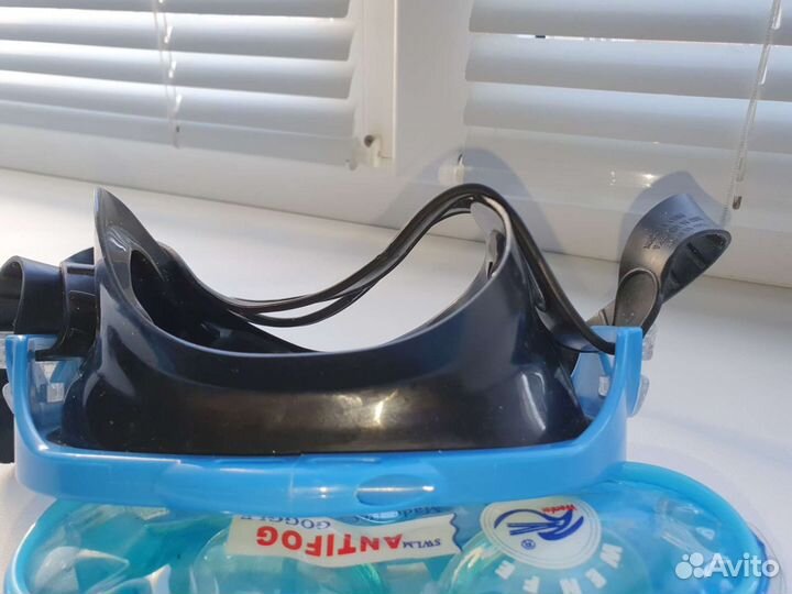 Принадлежности для плавания