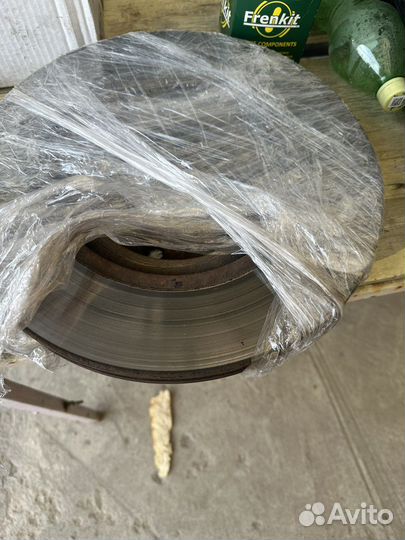 Диски передние тормозные + колодки Mercedes S500/5