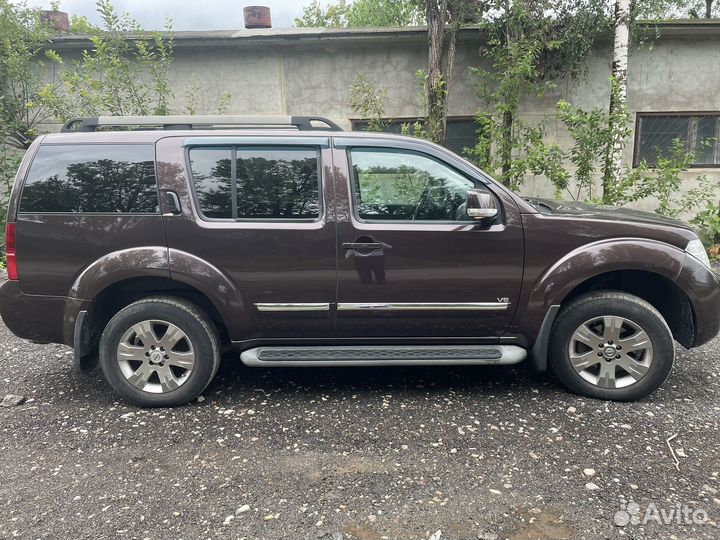 Nissan Pathfinder 3.0 AT, 2011, 305 000 км
