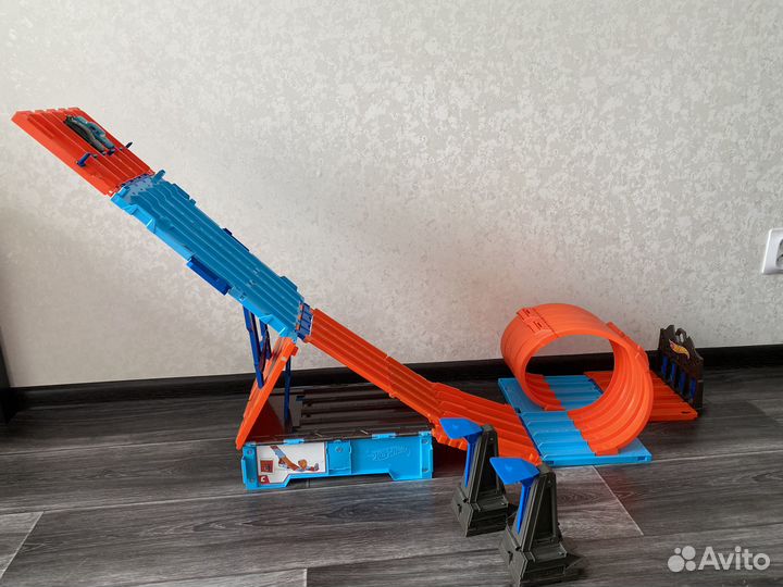 Автотрек hot wheels