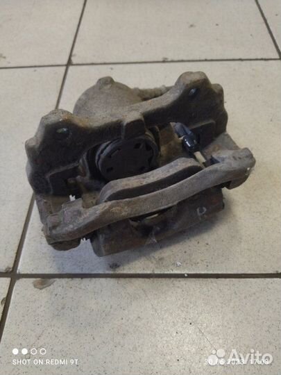 Суппорт тормозной передний правый Fiat Albea