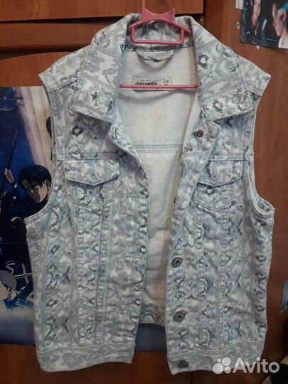 Жилет джинсовый