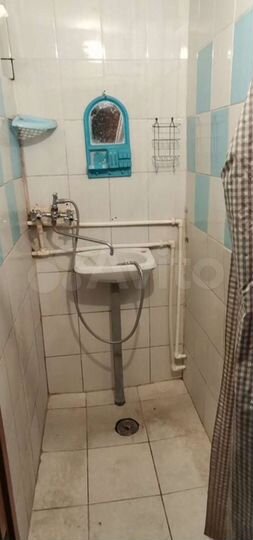 Комната 11 м² в 6-к., 5/5 эт.