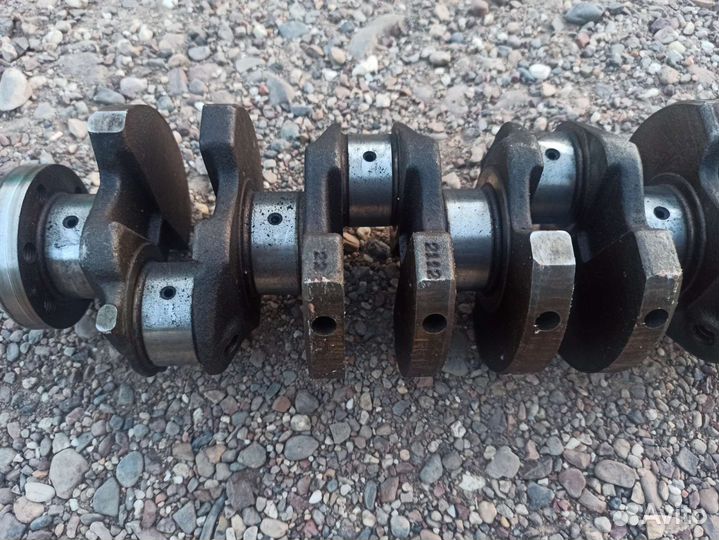 Коленчатый вал ваз 2112 1.5 л., 16 кл