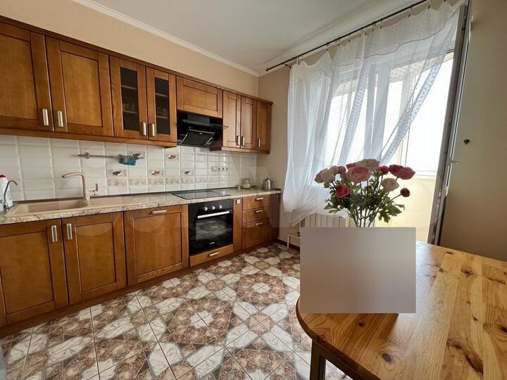 1-к. квартира, 45 м², 7/14 эт.