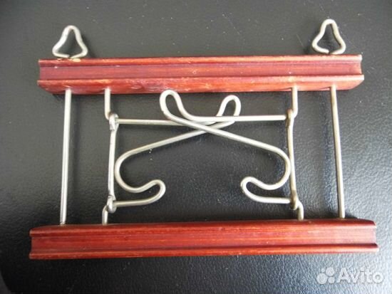 Вешалка настенная складная. Два крючка.1952 г
