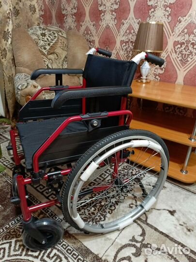 Инвалидная коляска