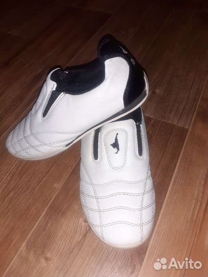Кроссовки детские 33 размер