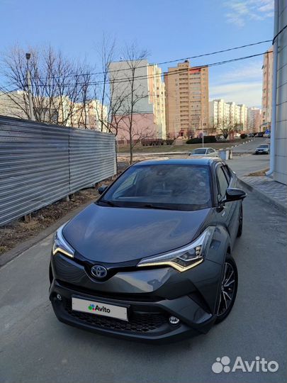 Toyota C-HR 1.8 AT, 2018, 72 000 км