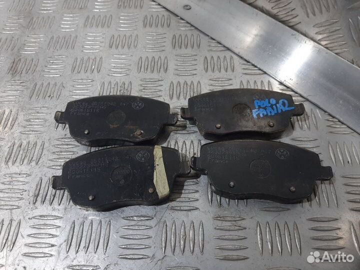 Колодки тормозные передние Volkswagen Polo MK4