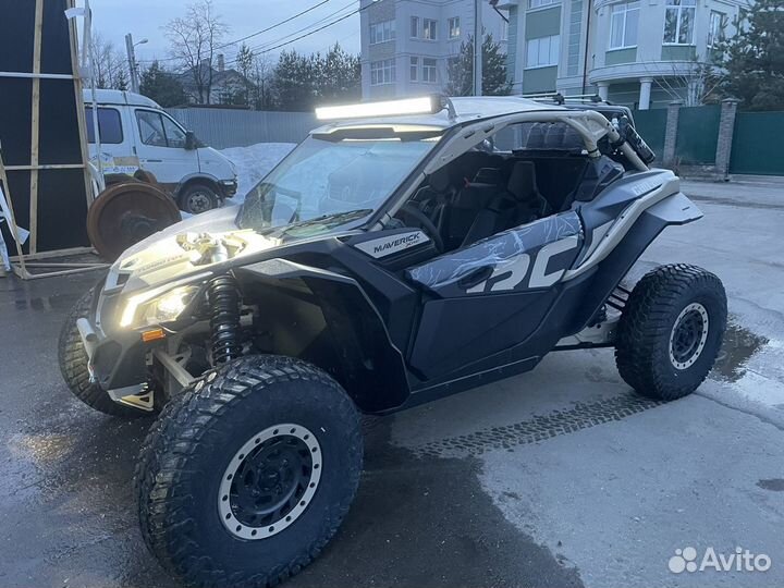 BRP Can-Am Maverick X3 XRC Turbo RR