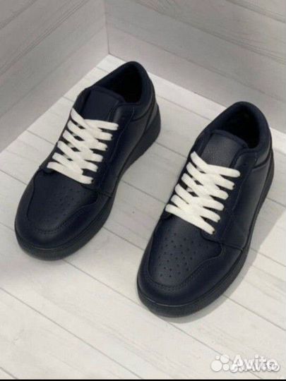 Женская обувь