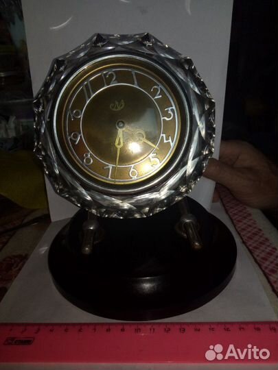 Настольные часы
