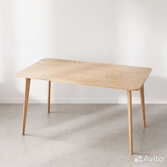 Обеденный прямоугольный стол