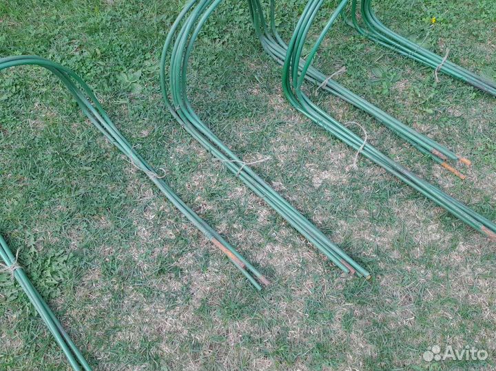 Кустодержатель