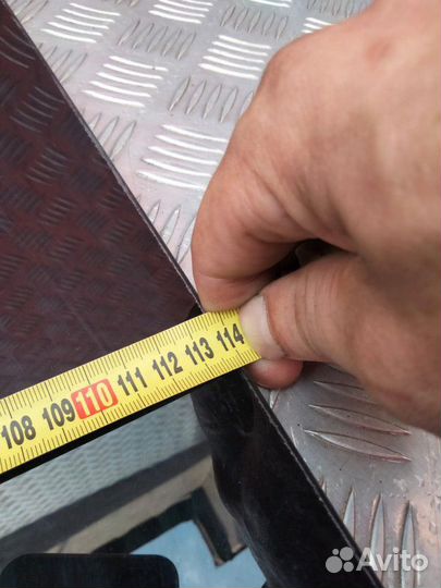 Стекло боковое правое среднее Peugeot Boxer 2.2