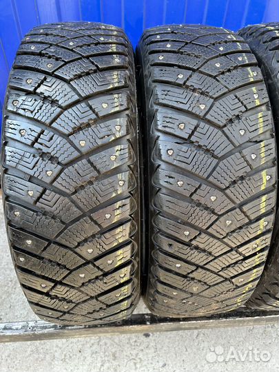 Goodyear Ultragrip Ice Arctic 185/60 R15