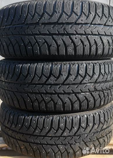 Bridgestone Ice Cruiser 7000S 205/55 R16