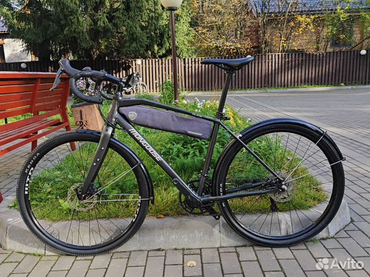 Гравийный велосипед Mongoose Guide Sport 56