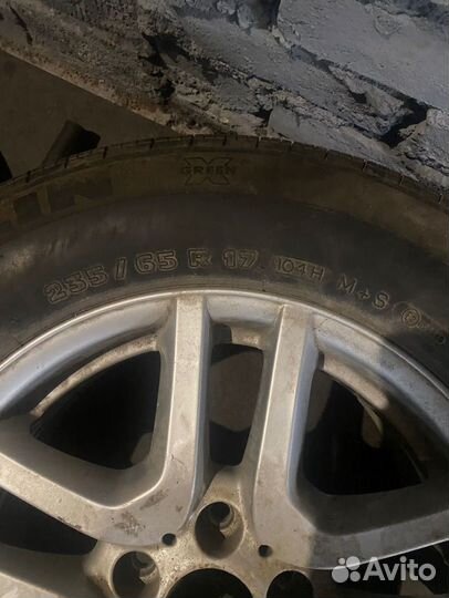 Два Запасных колеса (17 и 15 размеры)