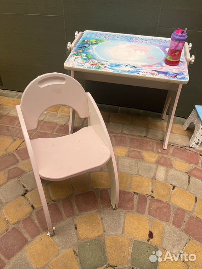 Детский стол и стул