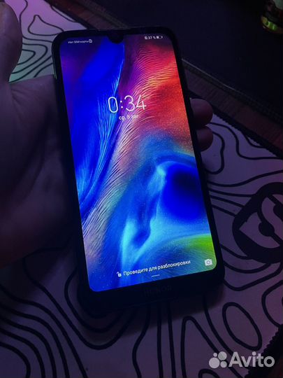 Телефон Honor 8s 64гб