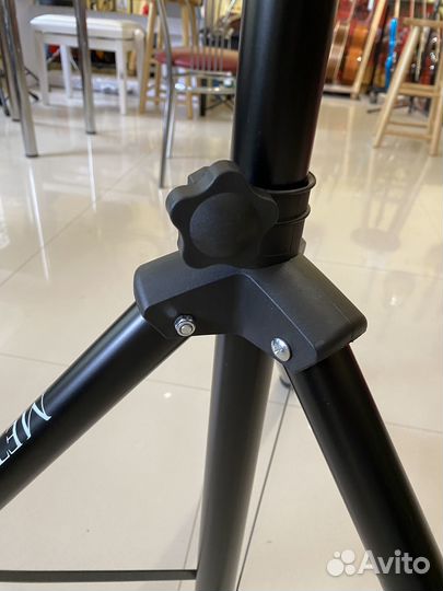 Стойка для акустической системы, колонки