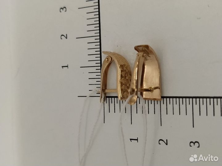 Золотые серьги