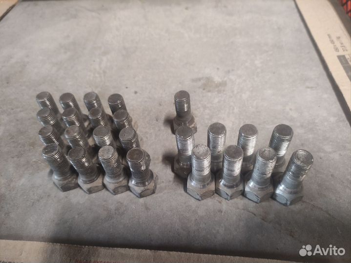 Болты на штампы