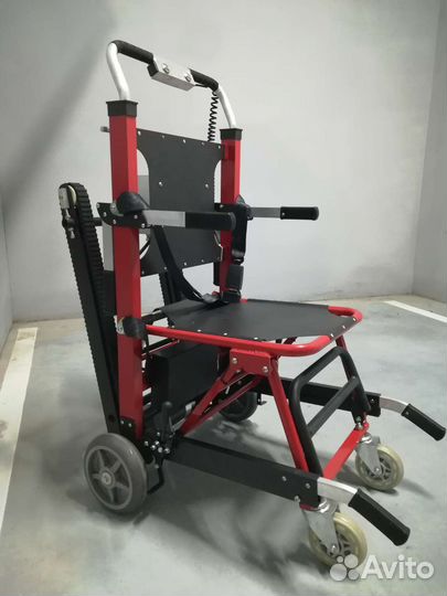 Гусеничный подъемник ступенькоход