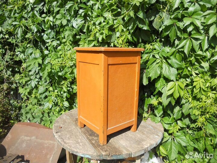 Тумбочка СССР только самовывоз без торга