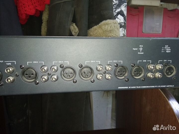 Australian Monitor ACM 250 микшер-усилитель