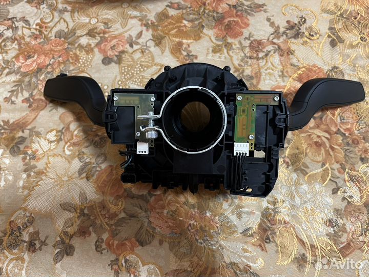 Переключатель подрулевой Audi