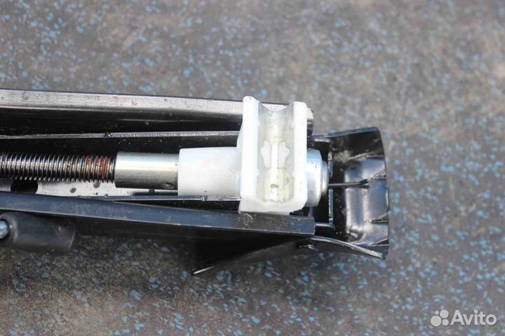 Домкрат Skoda Rapid (Шкода Рапид) NH3 6R0011031K