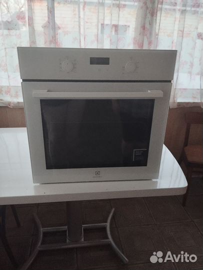 Духовой шкаф electrolux