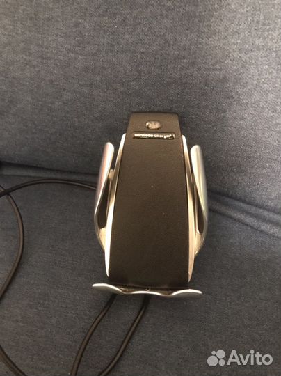 Держатель для телефона в машину