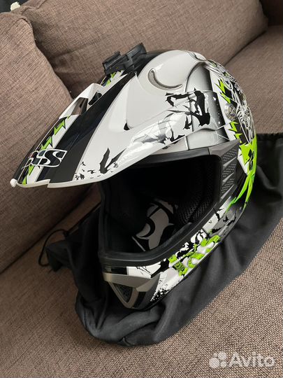 Кроссовый шлем