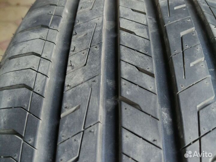 Tracmax X-Privilo TX5 215/65 R16