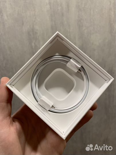 Кабель USB-C Lightning / Наушники / Блок питания