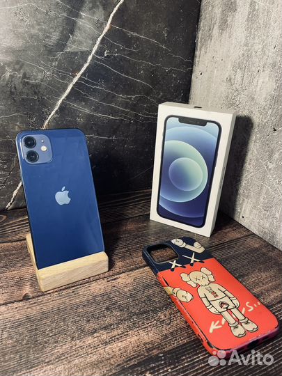 iPhone 12, 64 ГБ