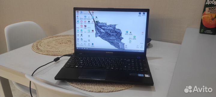 Ноутбук Samsung 300V5A