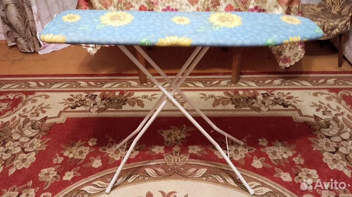 Гладильная доска с розеткой бу